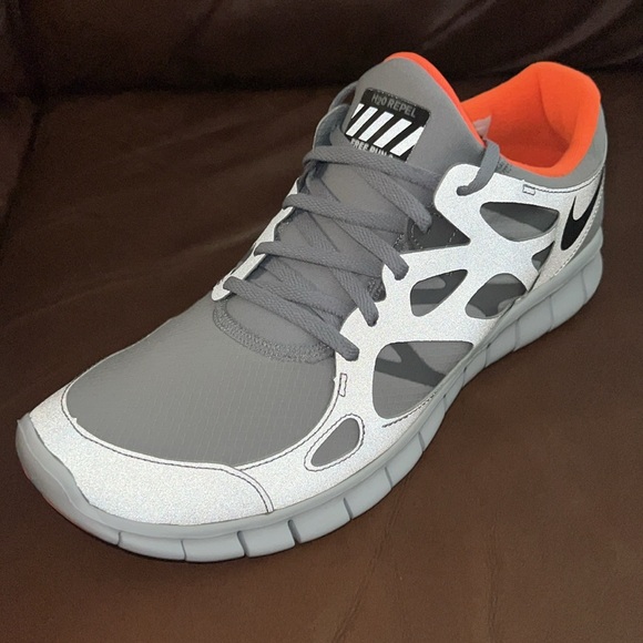 Men’s Nike Free Run+ Shield Gray/Orange Size 12 Dead Stock - Picture 8 of 13